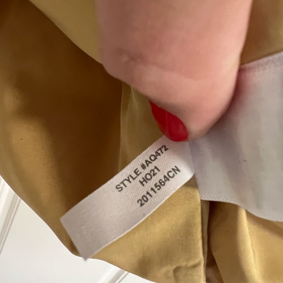 J. Crew Signature Puffer Vest in Cream - Size Small - Picture 10 of 14